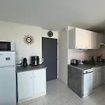 Apartamento à Avec Loggia, Vue Canal Et Garage Fermé - Fr-1-338-631 Sète